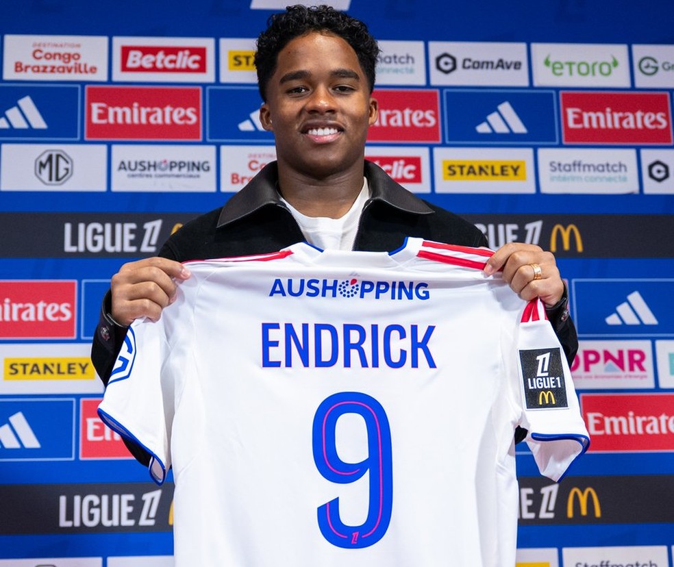Endrick com a camisa do Lyon — Foto: Damien LG/Lyon
