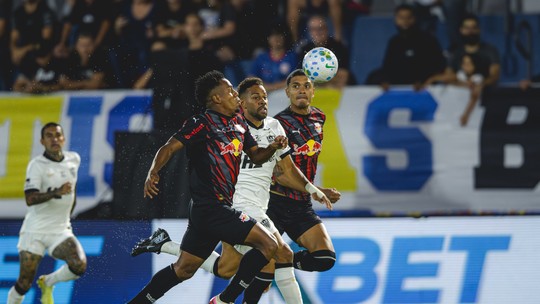 Análise: Atlético-MG sofre primeira derrota no ano, mas tem 2º tempo como alento para sequência