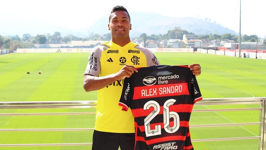 Titular contra o Vasco no domingo, Alex Sandro, do Flamengo, levou a melhorbooongoclássicos na Europa