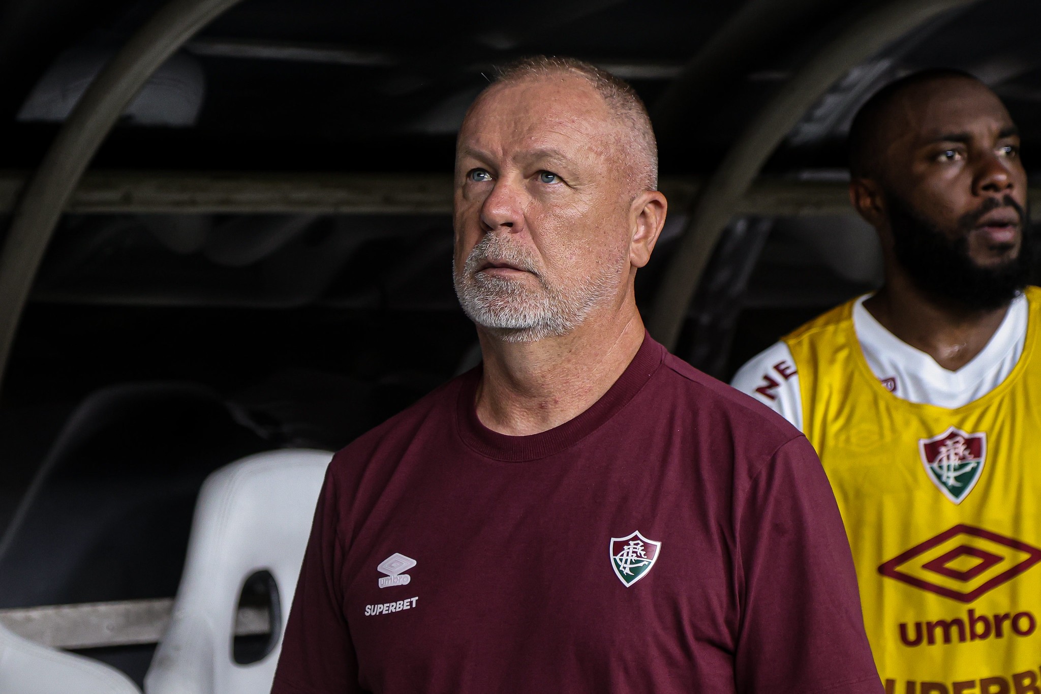 Fluminense demite Mano Menezes
