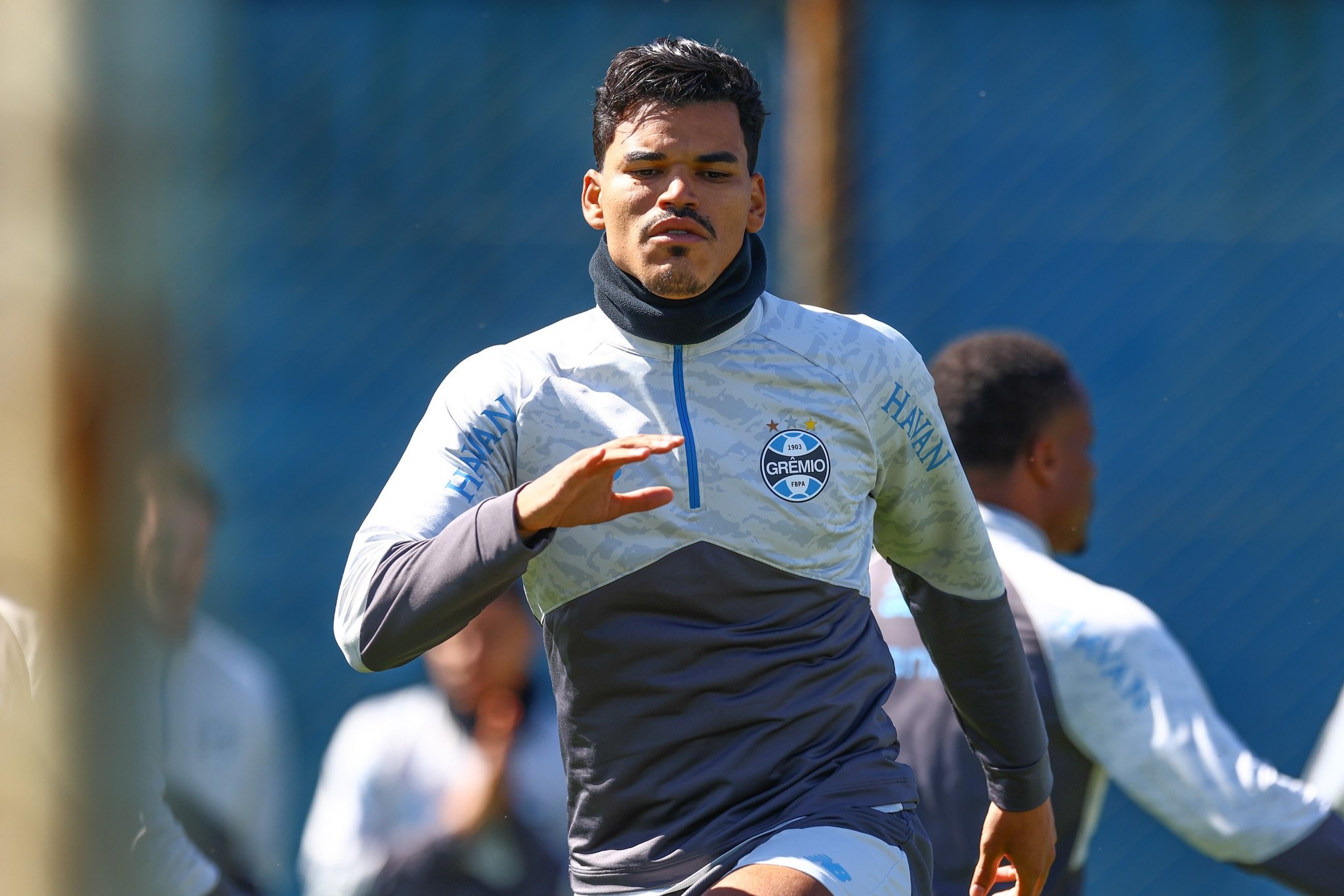 Danilo Barbosa pode estrear pelo Grêmio contra o Bragantino; veja relacionados