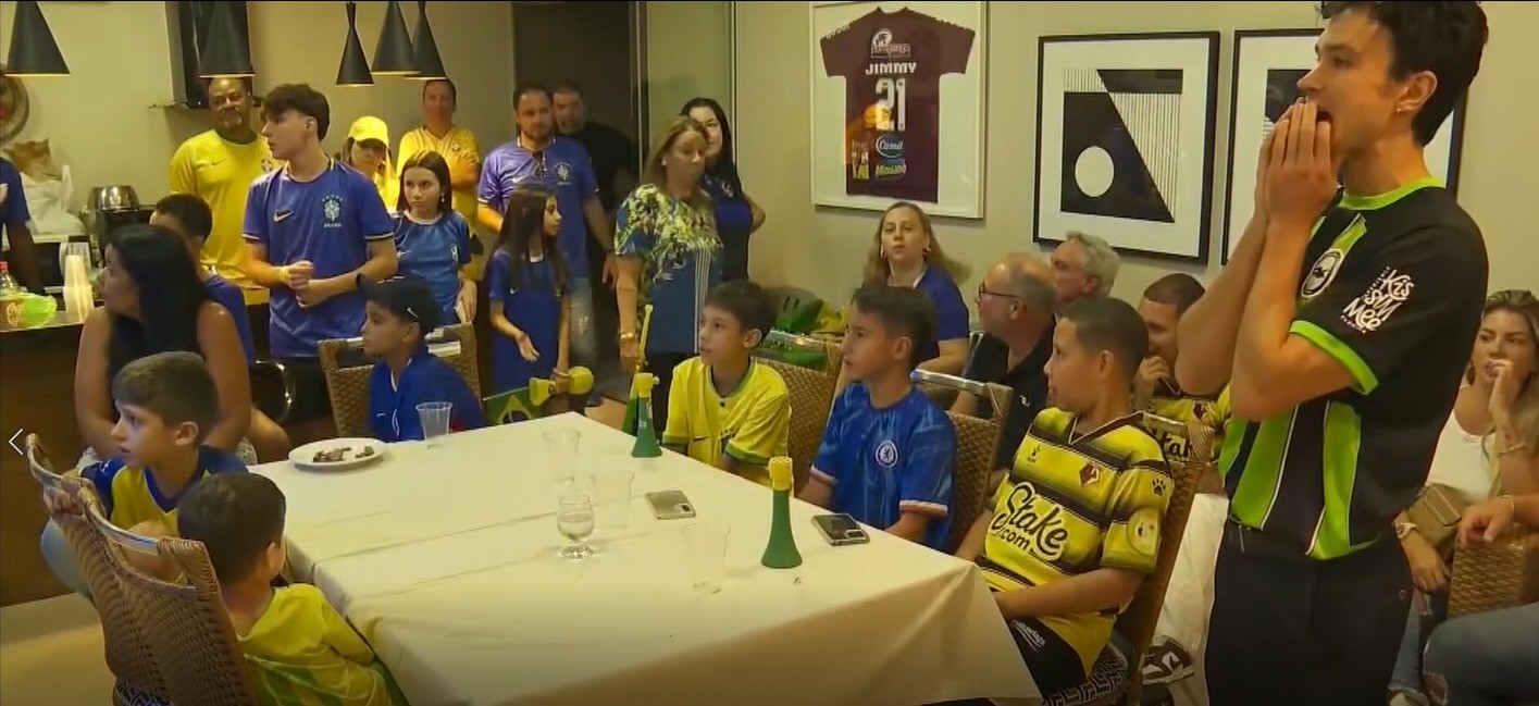 Amigos de João Pedro se frustram com ausência na Copa: "É uma surpresa"