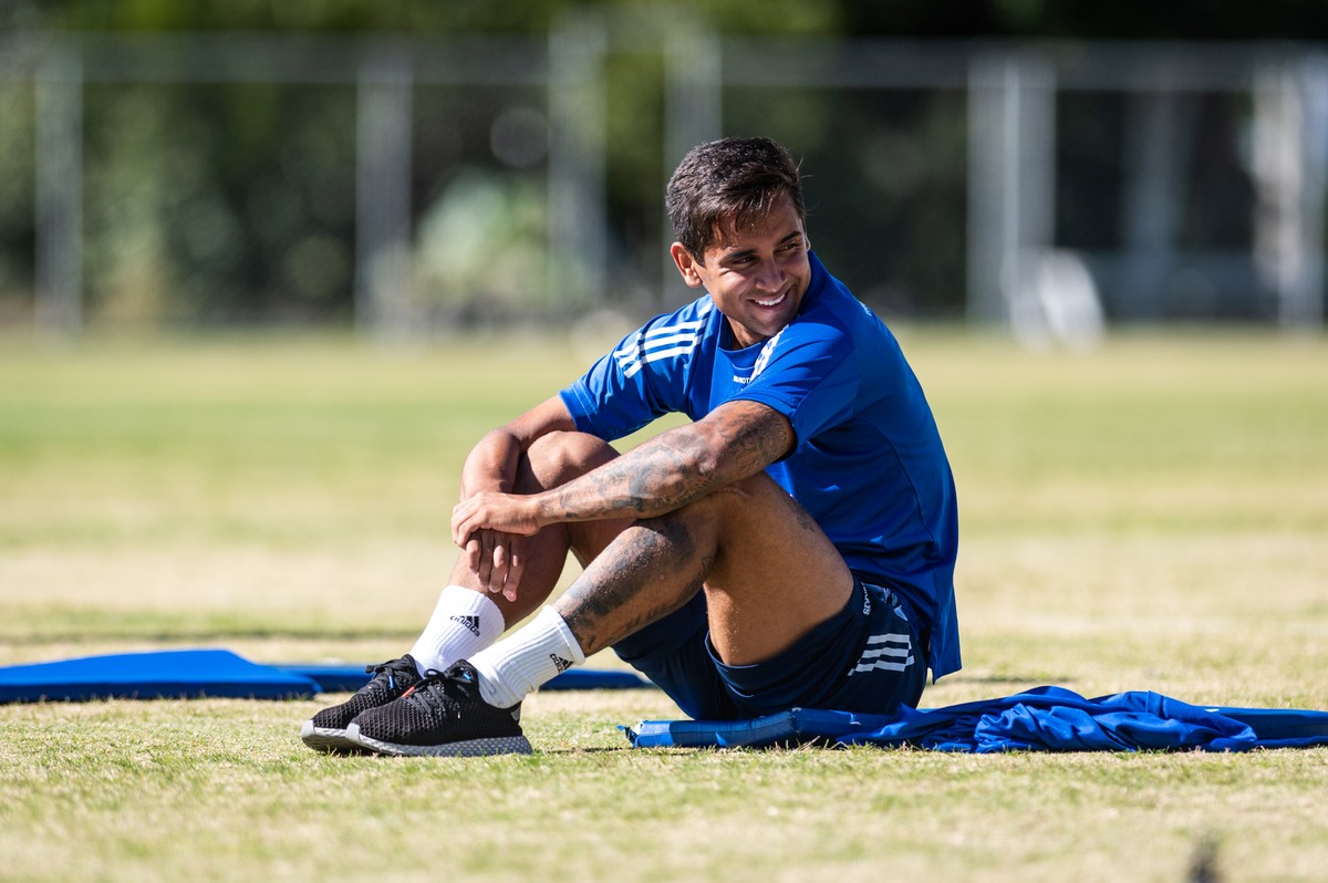 Mirando sequência no Cruzeiro, Éverton Felipe lamenta pausa dos jogos ...