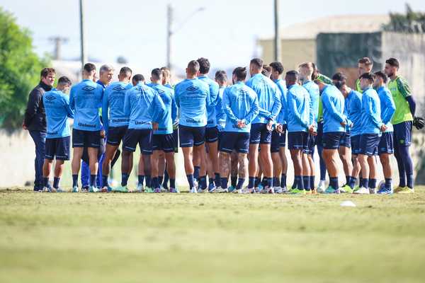 Grêmio aposta em reservas para jogo contra o Bragantino