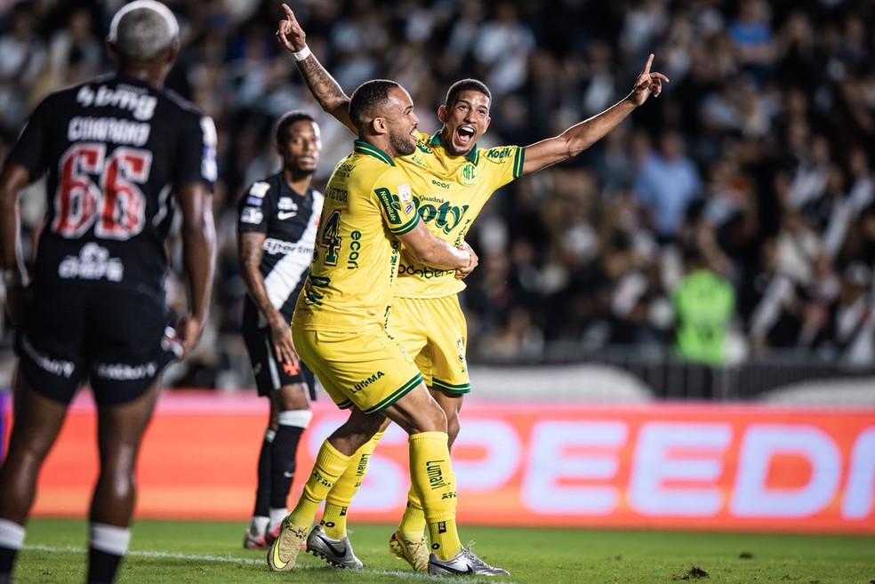 Igor Formiga vibra com gol do Mirassol sobre o Vasco — Foto: Pedro Zacchi/Agência Mirassol