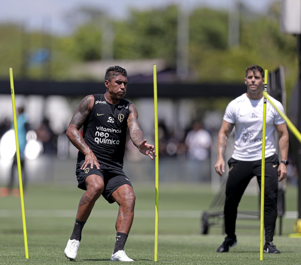 Paulinho em treino do Corinthians — Foto: Rodrigo Coca/Agência Corinthians