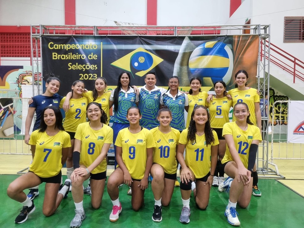 Sogipa: Com campanha quase perfeita, time sub-16 de vôlei feminino da Sogipa  termina Copa RS na segunda posição