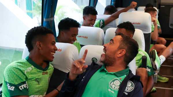 Oferta do Flamengo por João Paulo Sampaio é comunicada ao Palmeiras.