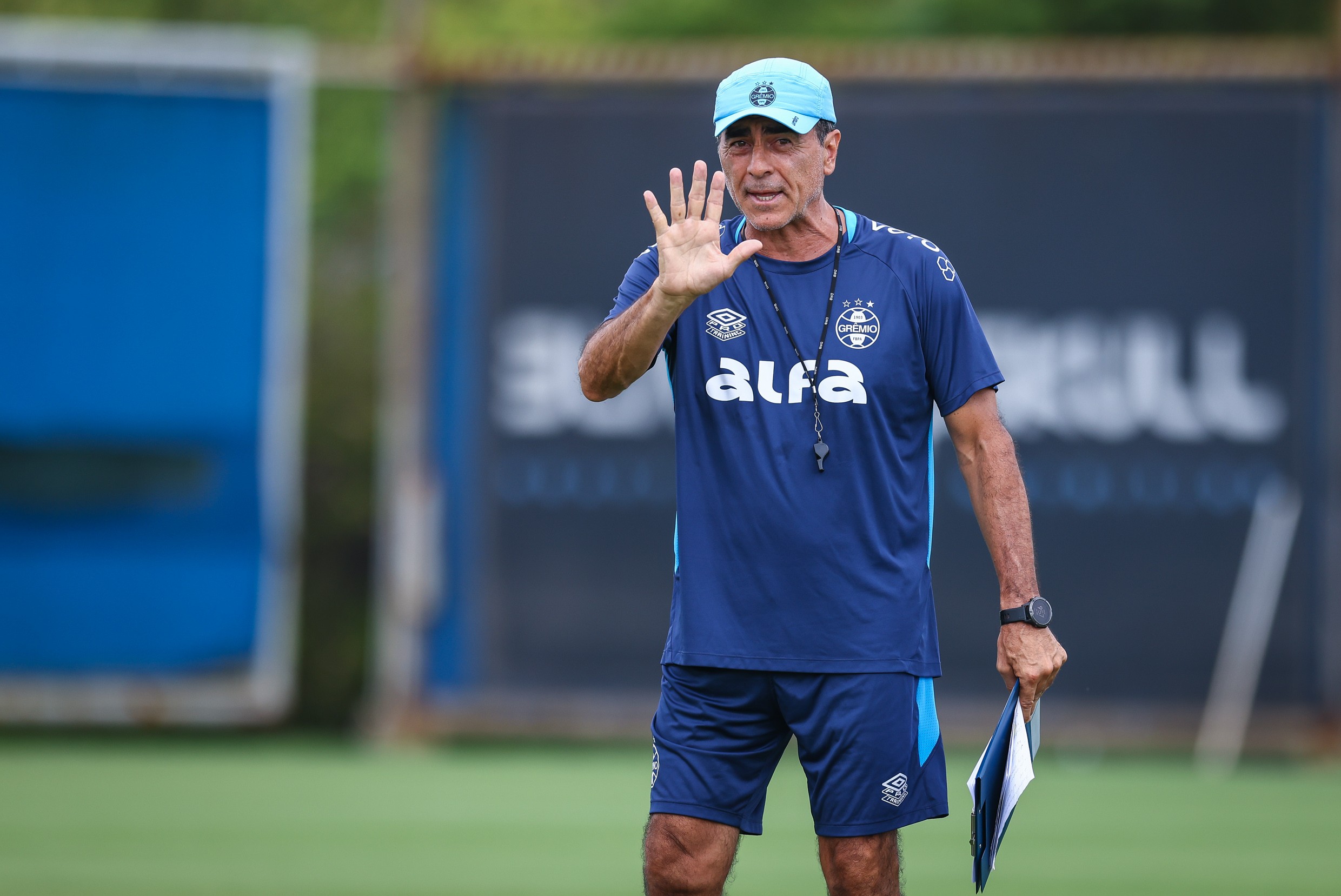 Quinteros ajusta reforços no Grêmio para repetir equipe na semifinal do Gauchão