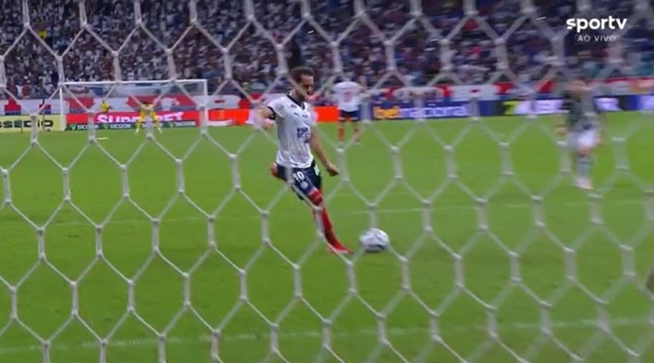 Everton Ribeiro, do Bahia, faz 37 anos com melhora nos números físicos | Ge