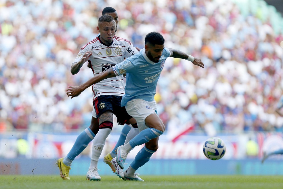 Matheus Bahia em a&ccedil;&atilde;o em Bahia x Flamengo, na Arena Fonte Nova &mdash; Foto: Felipe Oliveira/EC Bahia