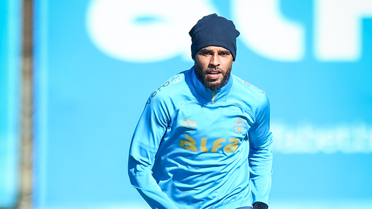 Como Mano Menezes pode encaixar Alex Santana no Grêmio  - Foto: (Lucas Uebel/Grêmio)