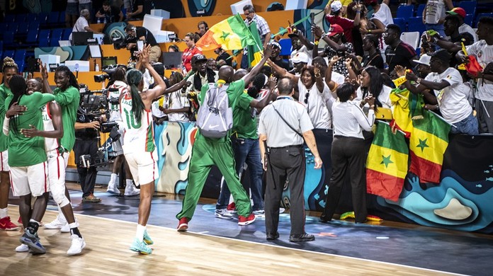 Ainda no 2º colegial, gigante senegalês de 2,26m impressiona no basquete e  sonha em ser bioquímico - ESPN