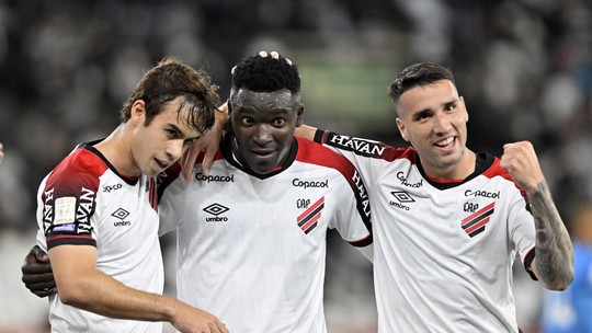 Botafogo 2 x 3 Athletico: assista aos gols e aos melhores momentos do jogo do Brasileirão