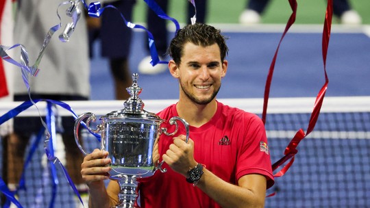 Ex-top 3 revela custos para ser tenista profissional: "Ninguém pode arcar com isso" - Dominic Thiem critica alto custo para um tenista juvenil chegar ao circuito profissional: "É uma quantia inacreditável de dinheiro. Ninguém pode arcar com isso"