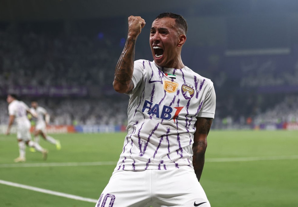 Soufiane Rahimi em ação pelo Al Ain