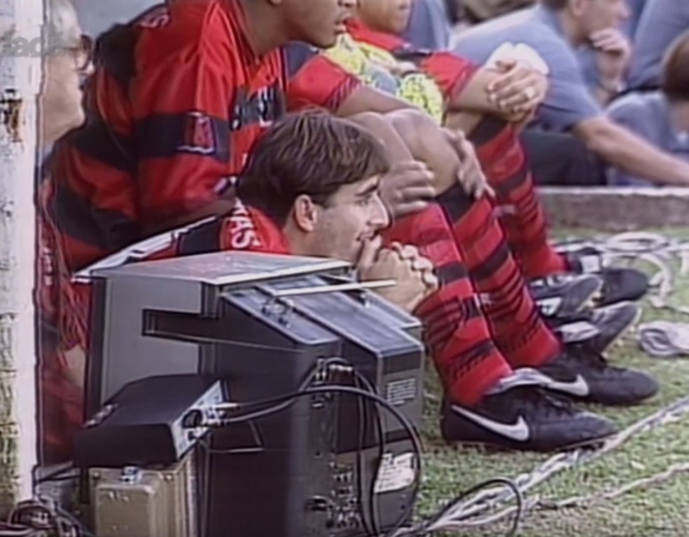 Apolinho Washington Rodrigues Tv no banco Flamengo — Foto: Reprodução SporTV