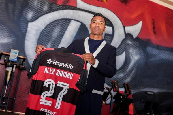 Flamengo renova com Alex Sandro até o fim de 2027; Entenda os motivos