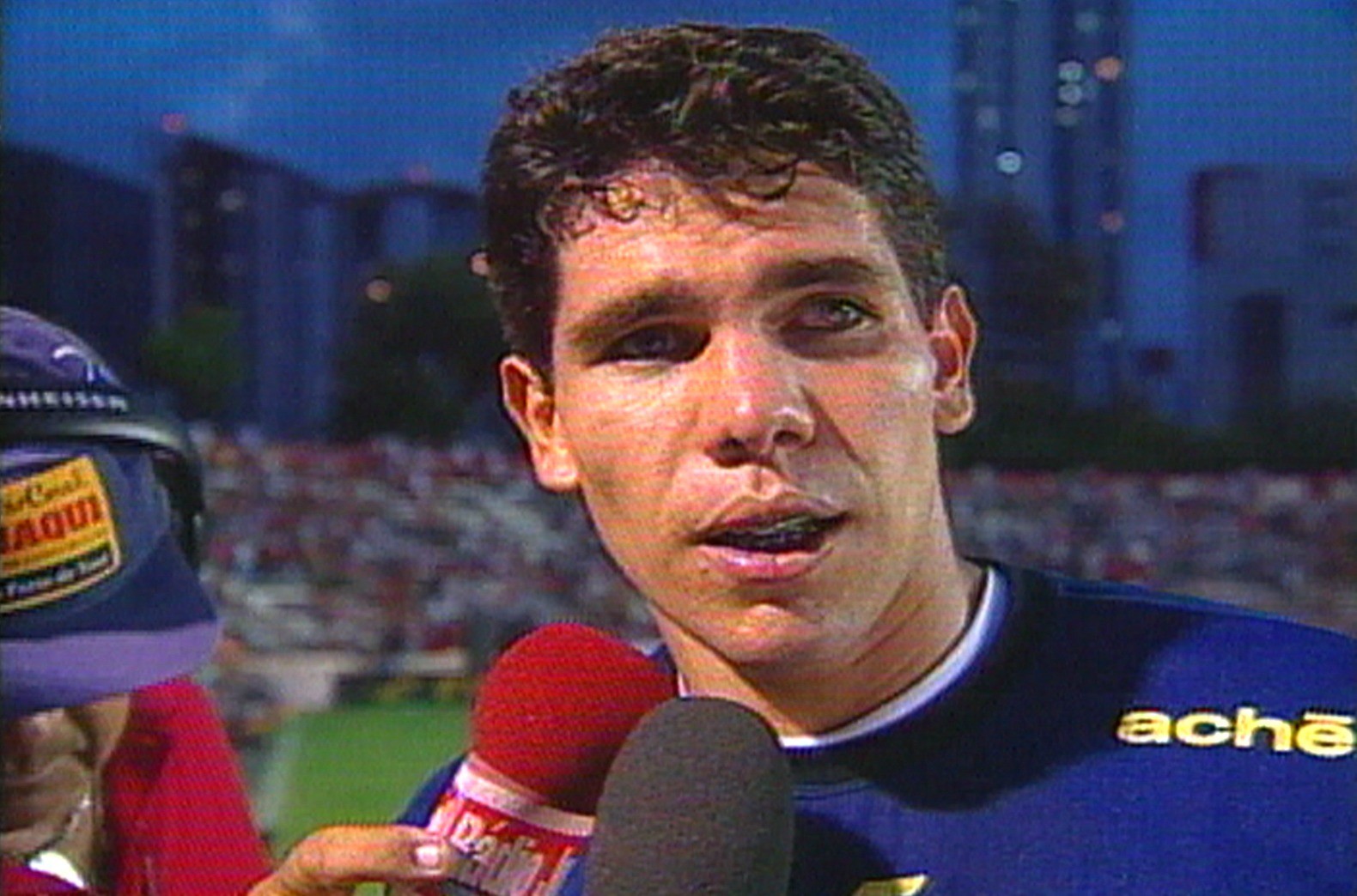 Goleiro do Náutico relembra Batalha dos Aflitos e visita a Mano.