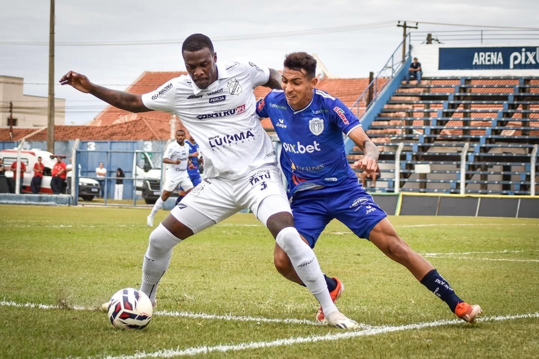 Inter de Limeira supera expulsão e vence Monte Azul na Série D | Ge