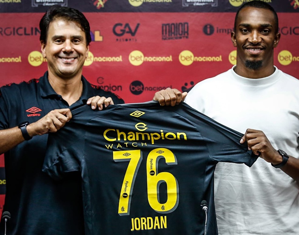 Goleiro Jordan, do Brusque, renova contrato e é emprestado ao Sport