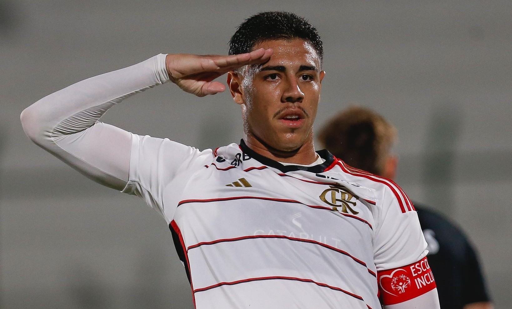 Flamengo recusa proposta do Bahia pelo zagueiro Iago