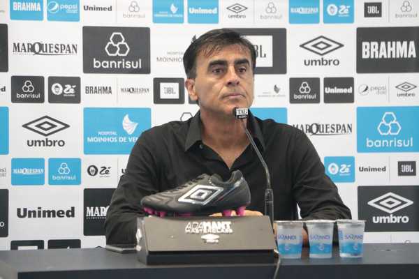 Problemas Identificados no Gre-Nal, Empate Considerado Positivo por Quinteros