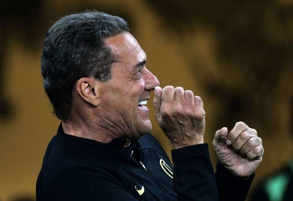 Luxemburgo diz que Corinthians tem condições de se classificar e 