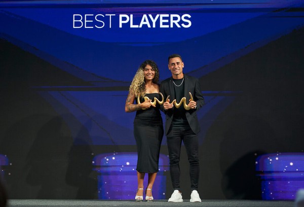 Maranhense Adriele Rocha eleita pela segunda vez a melhor do mundo ao lado do vencedor no masculino Bé Martins — Foto: Divulgação