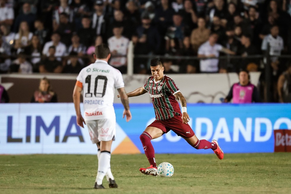 Millán brilha na estreia e conquista Zubeldía no Fluminense