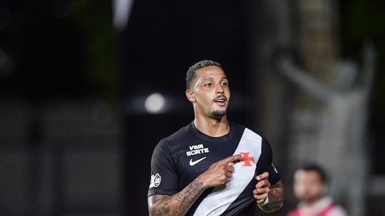 David aprova nova função com Renato no Vasco e traduz confiança do treinador em números