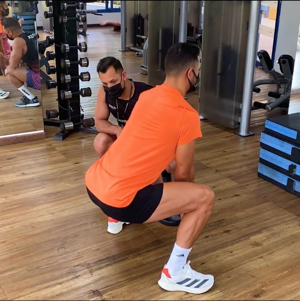 Giuliano, do Corinthians, com o irmão Evertinho — Foto: Arquivo pessoal