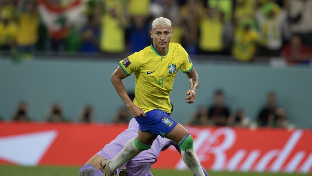 Nome do Brasil no primeiro jogo do Campeonato Mundial de Futebol,  Richarlison é estrela de minidocumentário da Kwai - Diário do Rio de Janeiro