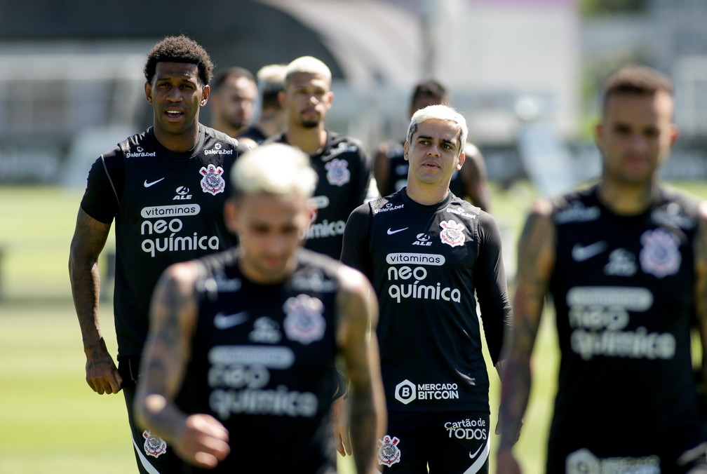 Dupla de ex-jogadores do Corinthians marca presença na Seleção da Rodada do Campeonato  Russo; veja