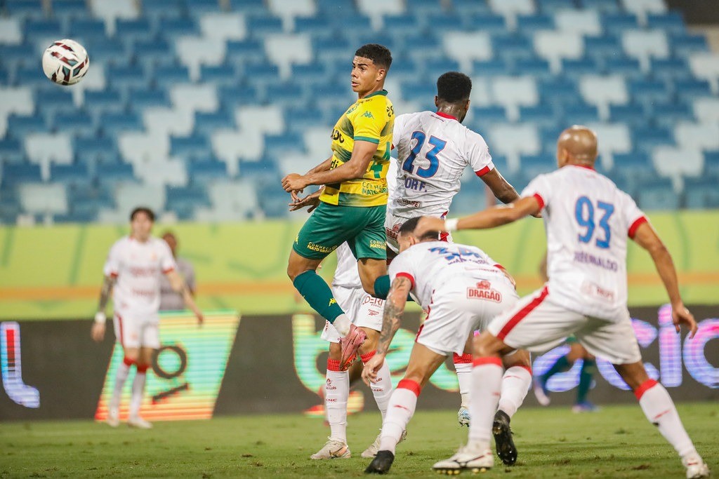 Atuações do Cuiabá: Lorenzo marca, Kauan Cristtyan faz dois e garante vitória; dê suas notas