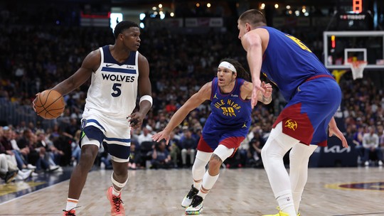 NBA: Wolves vencem os Nuggets e abrem 1 a 0 na semifinal do Oeste