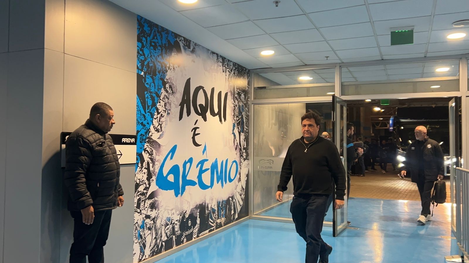 Presidente do Grêmio Agenda Reunião com Mano Para Confirmar como Treinador.