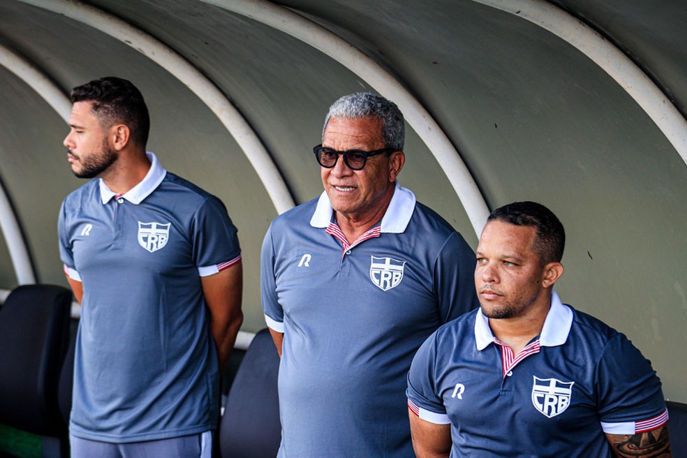 Hélio dos Anjos chegou ao CRB no mês passado — Foto: Ailton Cruz