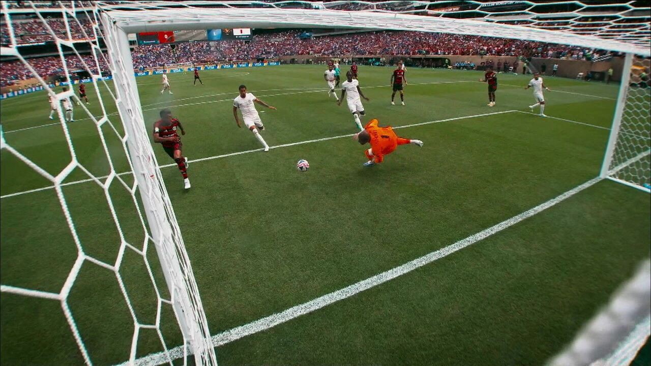 Jogadores do Flamengo desfrutam de descanso nos Estados Unidos.