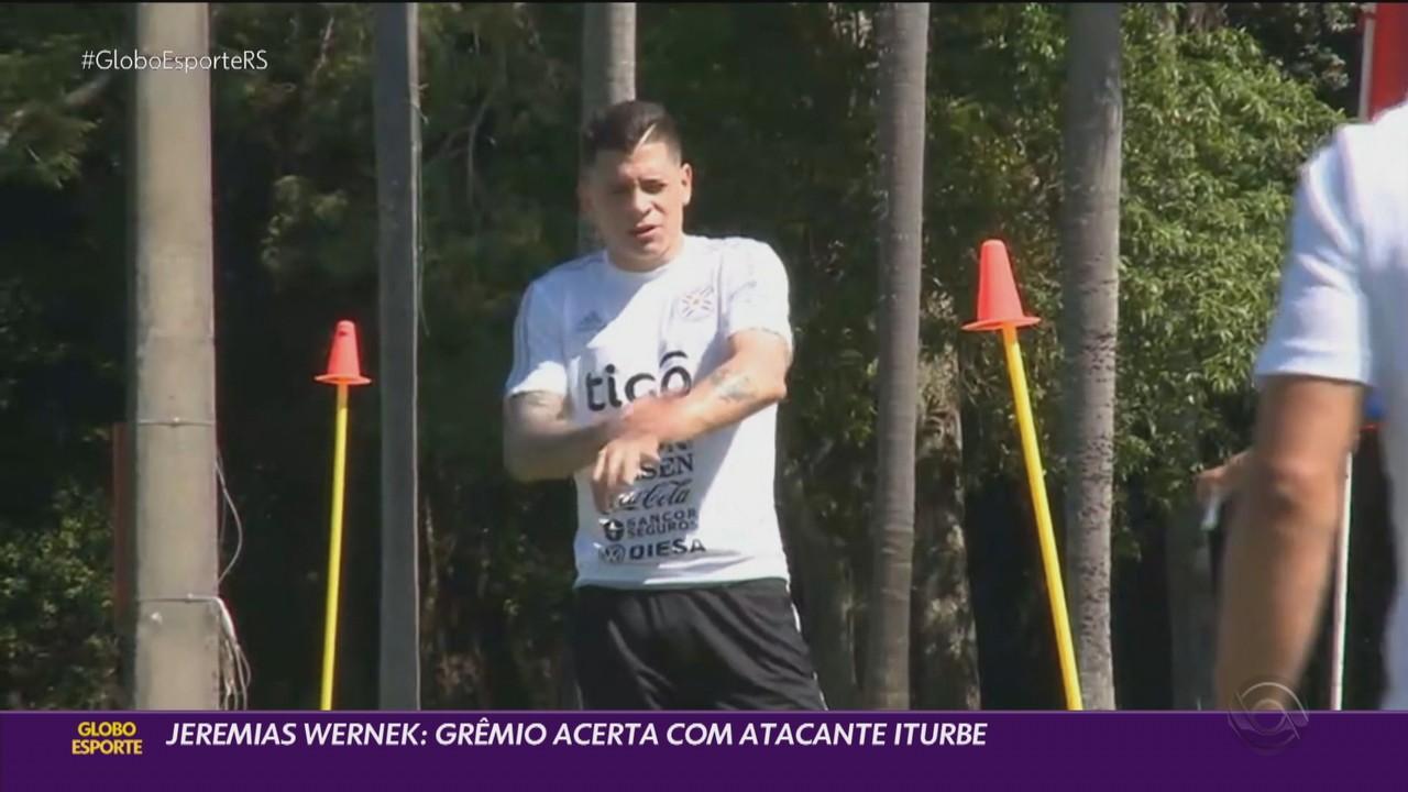 Jeremias Wernek: Grêmio acerta com atacante Iturbe