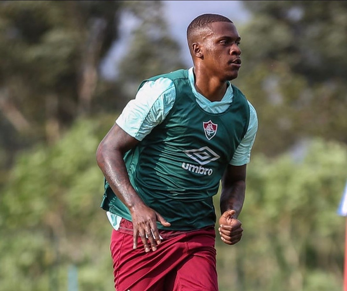 Frazan comemora retorno aos gramados pelo Fluminense após 10 meses ...