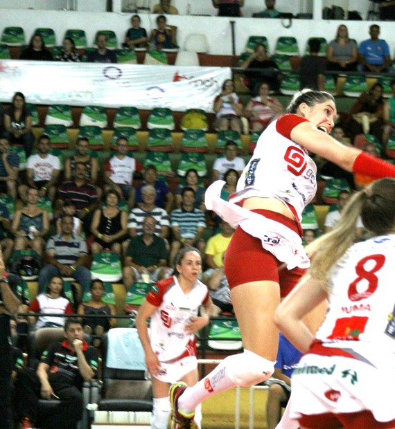 Sesi Bauru atropela Energis 8 São Caetano e está na final do Paulista de  vôlei pela terceira vez na história