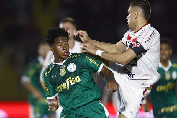 Desempenho ruim do Palmeiras na Copa do Brasil: análise e avaliação das atuações.