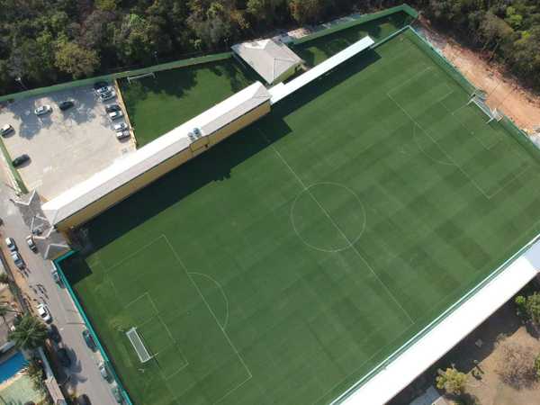 Cruzeiro busca estádio para time feminino e base: entenda os motivos