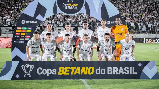 Time do Corinthians antes do jogo contra o Cianorte