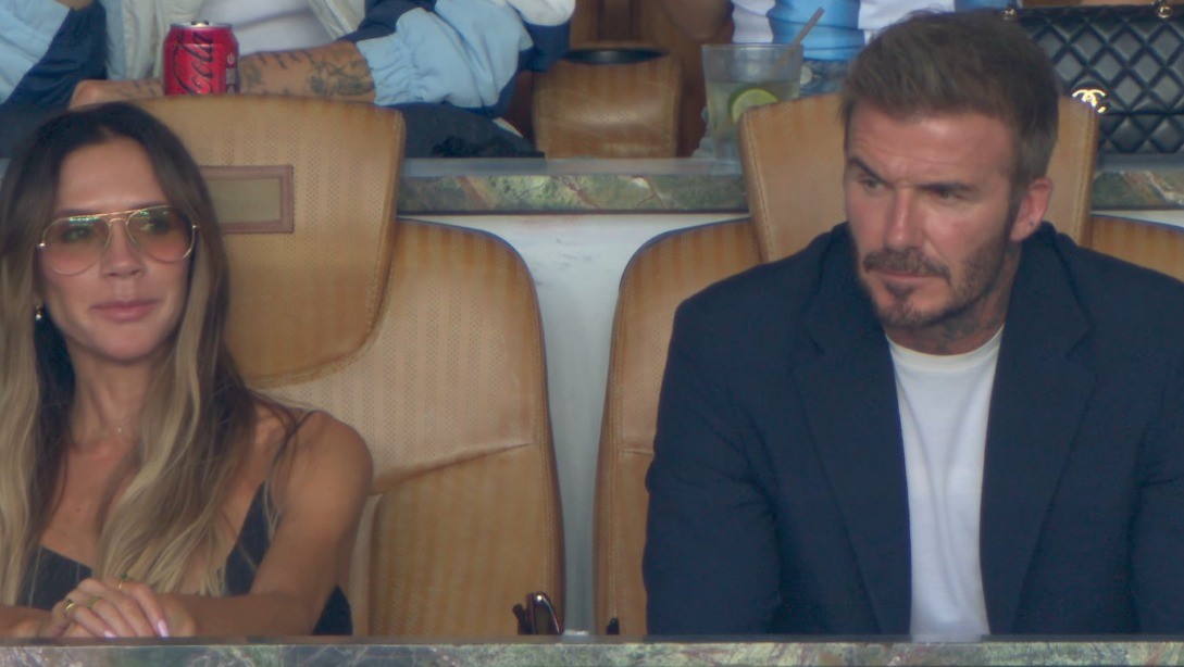 David Beckham acompanha Argentina x Cabo Verde ao lado da esposa; veja fotos