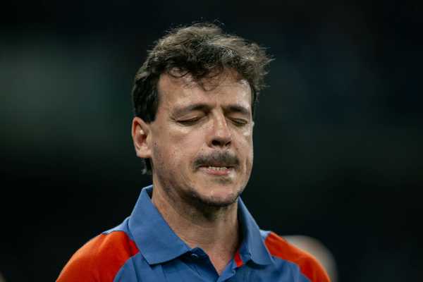 Cruzeiro enfrenta desafios após igualar pior desempenho em turno do Brasileiro