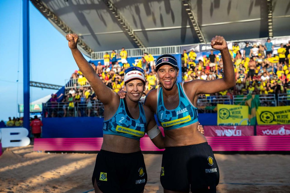 Duda e Ana Patrícia vencem Carol e Rebecca em João Pessoa e