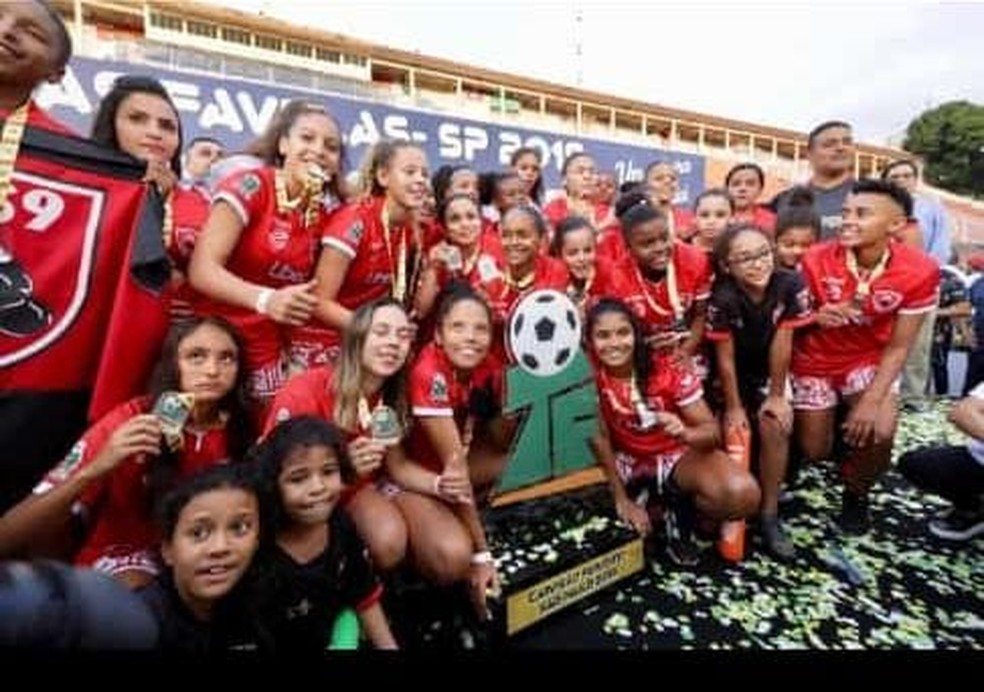 Equipe conquistou o troféu da Taça das Favelas — Foto: Arquivo Pessoal