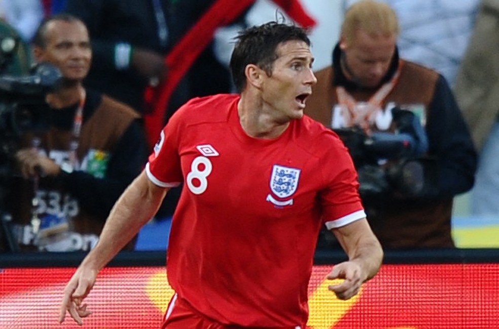 Lampard não acredita que a arbitragem não validou seu gol contra a Alemanha na Copa de 2010 — craques que nunca marcaram na Copa